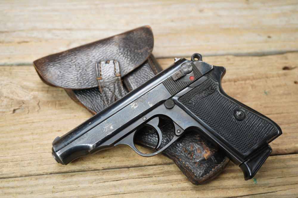 Walther PP early WWII commercial w/holster 7.65mm German C&R nice -img-11