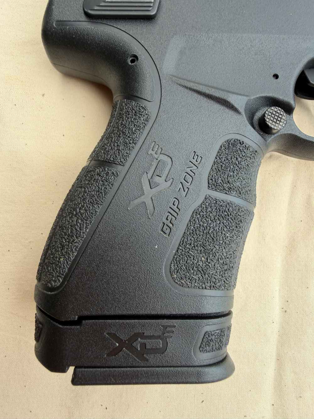 Springfield XD E 9mm Very Nice 3 Magazines Double Action-img-6