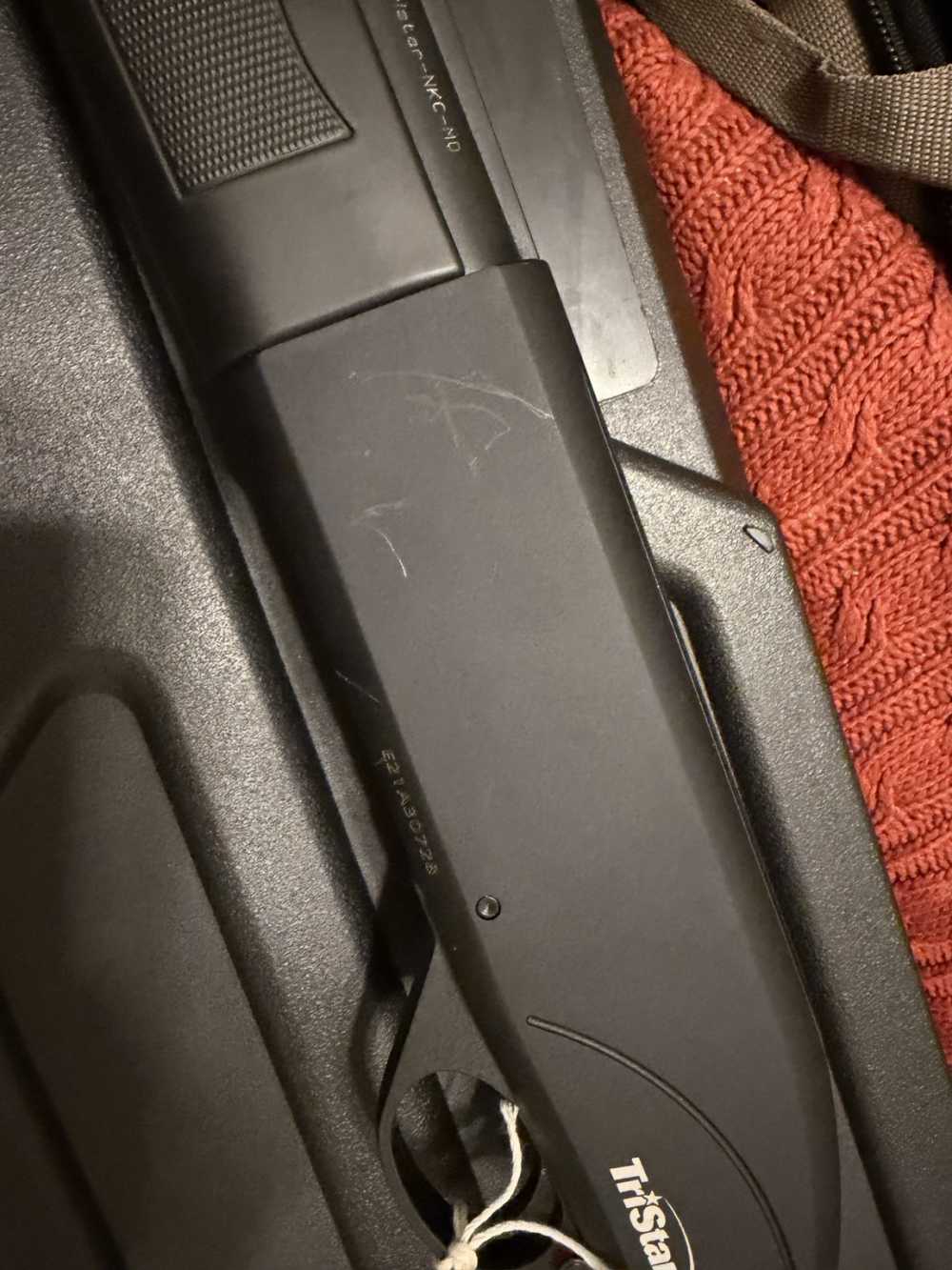 TriStar Viper 20 Gauge 28" Black Synthetic Semi Auto IC Choke-img-4