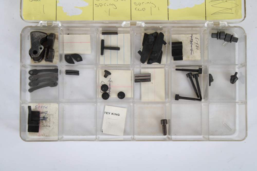 COLT MODEL S WOODSMAN HUNTSMAN TARGETSMAN .22 PISTOL PARTS LOT – 105 PCS-img-4