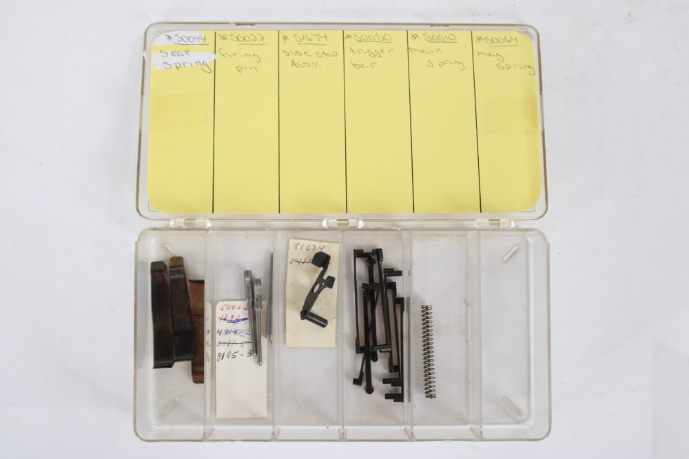 COLT MODEL S WOODSMAN HUNTSMAN TARGETSMAN .22 PISTOL PARTS LOT – 105 PCS-img-6