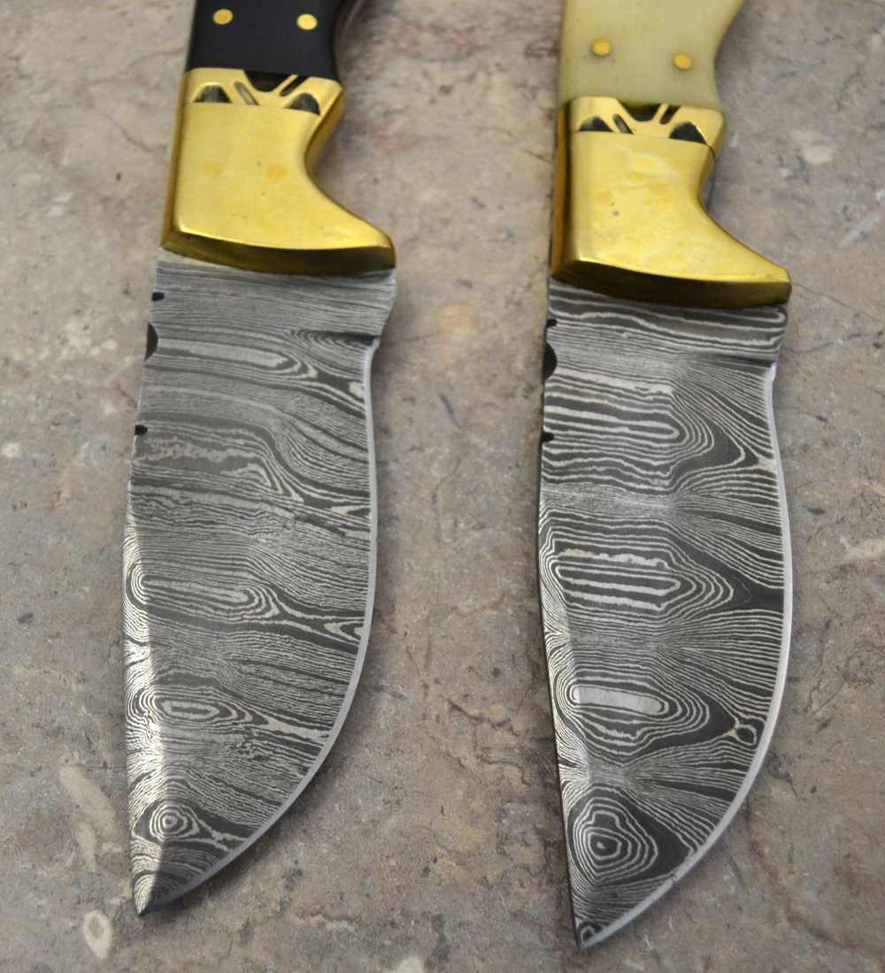 Custom Made Damascus Steel Set of 2 Hunting Knives with Mix Handle (LT 13)-img-2