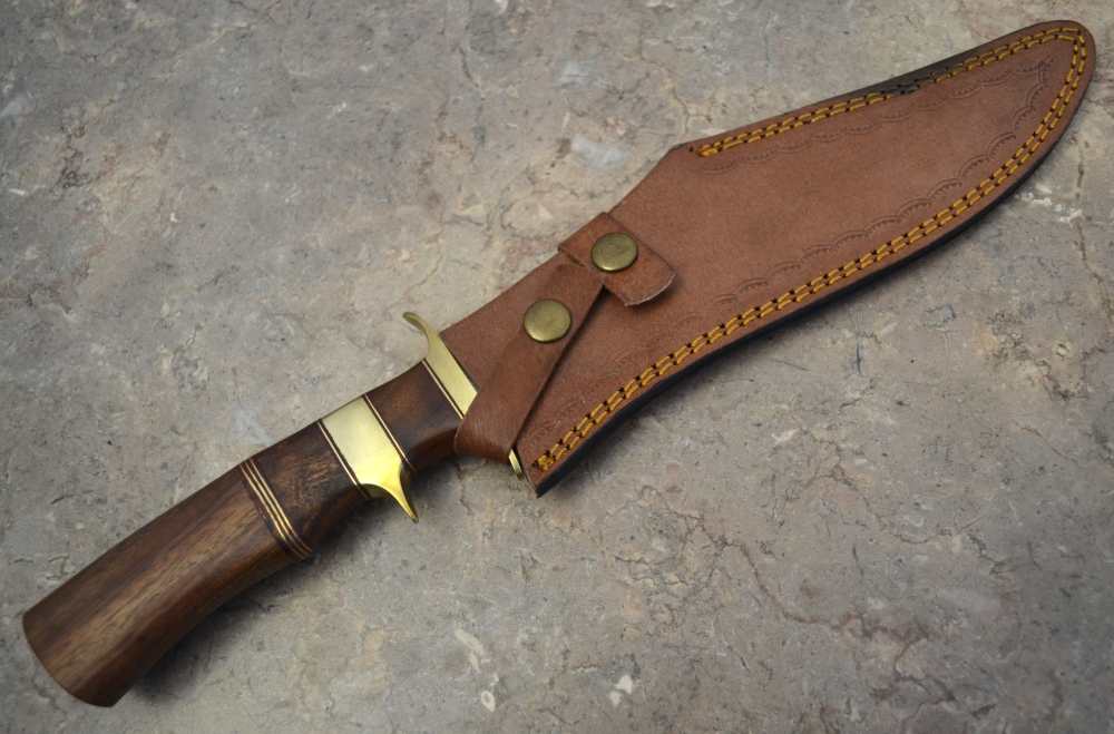  Custom Made Surgical Steel Hunting Knife with Walnut Wood Handle (AS 21)-img-6