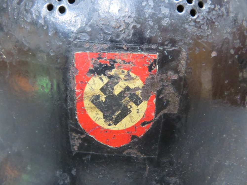 WWII GERMAN CIVIL POLICE MODEL 1934 HELMET-ORIGINAL-W/ LINER & CHINSTRAP-img-4