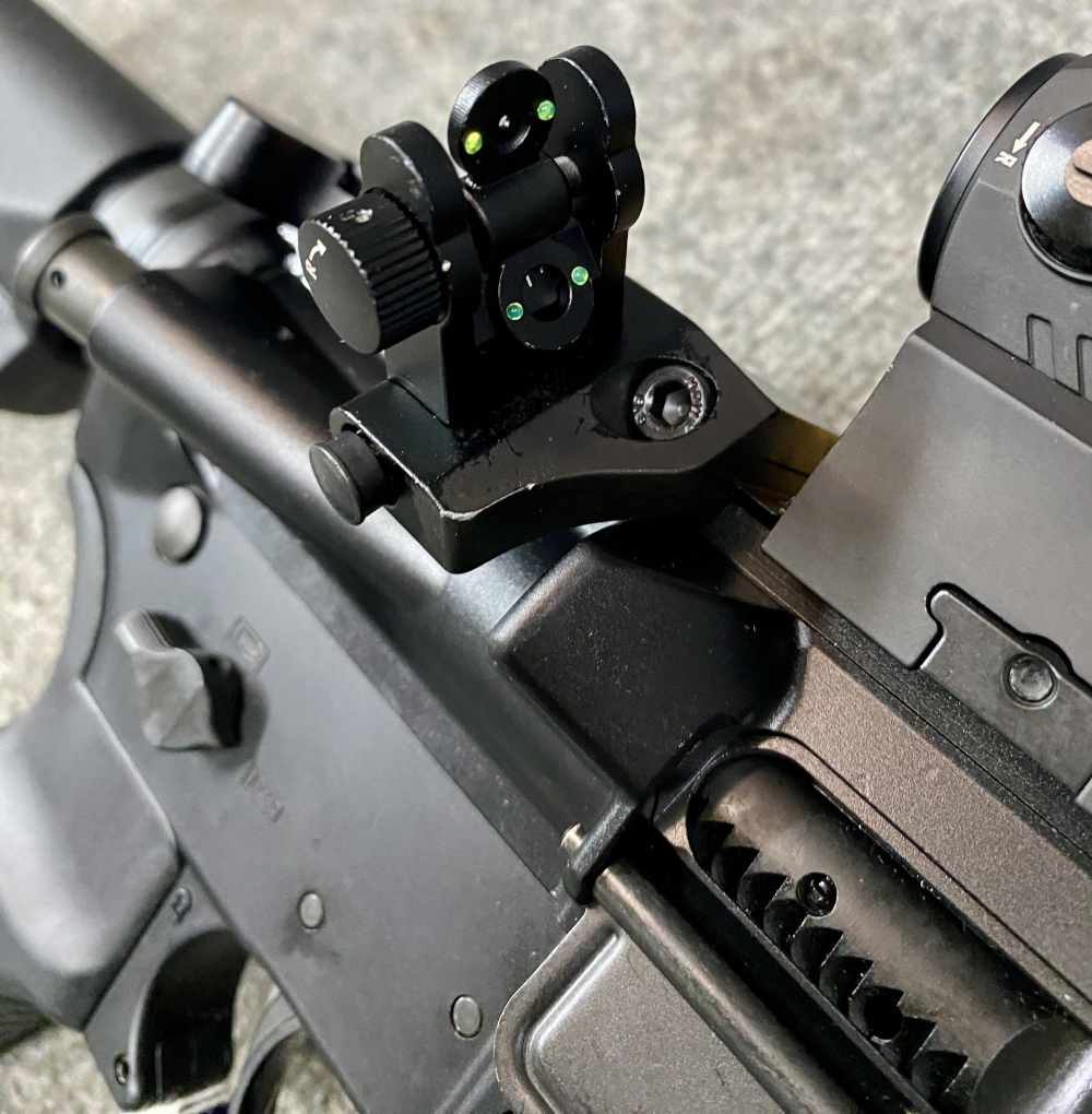 Sig Sauer M400 Tread pre-owned, Romeo, back up sights nice -img-8