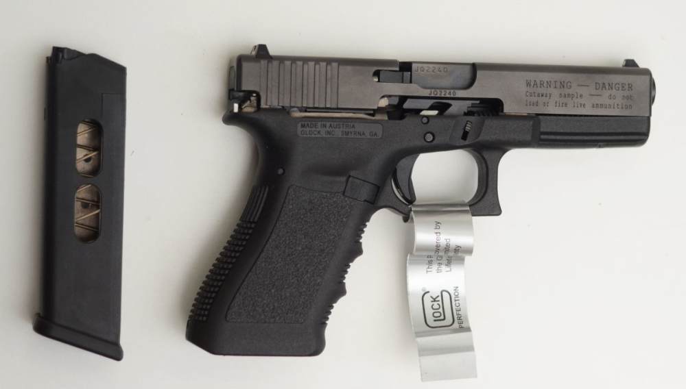 RARE Glock G22 40 S&W Cutaway demo model Collector-img-0