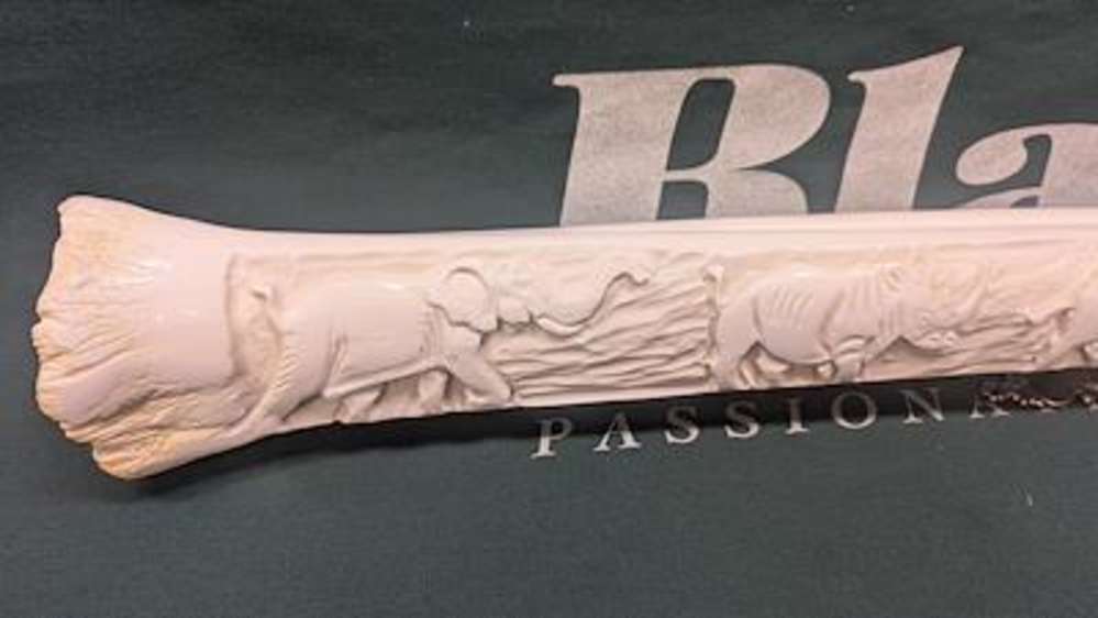 GIRAFFE BONE, HAND CARVED WITH THE BIG FIVE.-img-2