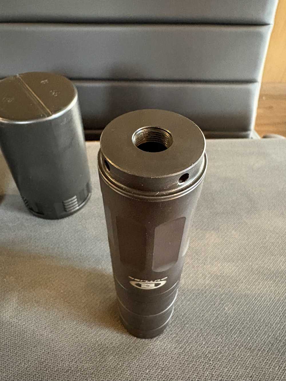 Outlier USA BP-6 5.56 Stainless Steel Suppressor 6” Black – Factory New-img-2
