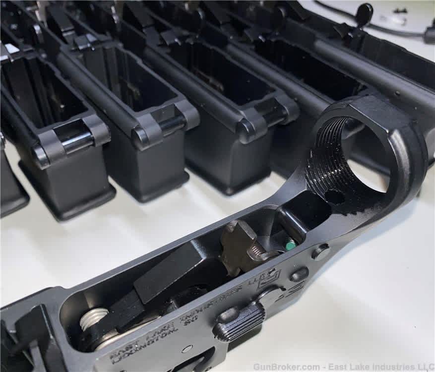 AR-15 Lower Receiver M16 Cut “ Low Shelf “ FRT Trigger Ready!-img-6