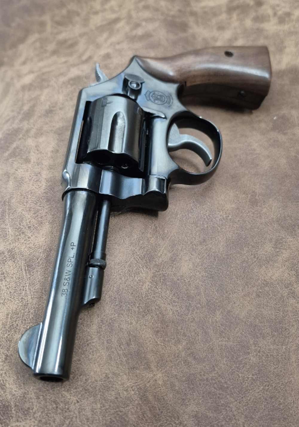 NIB SMITH & WESSON MODEL 10-15 38SPEC 4" CASE-img-8
