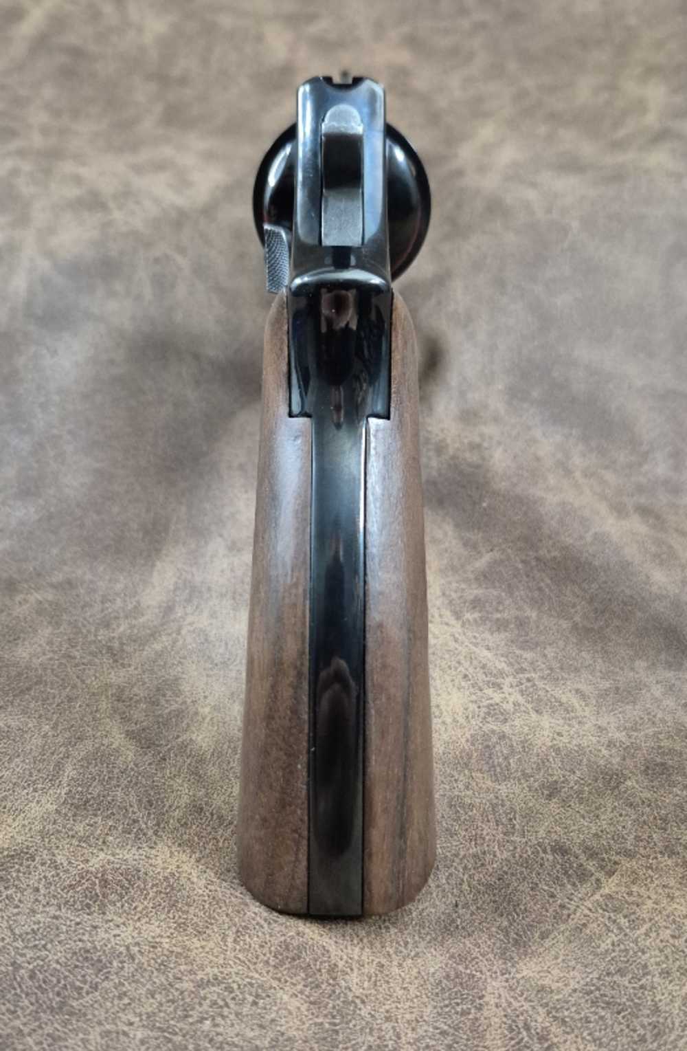 NIB SMITH & WESSON MODEL 10-15 38SPEC 4" CASE-img-2