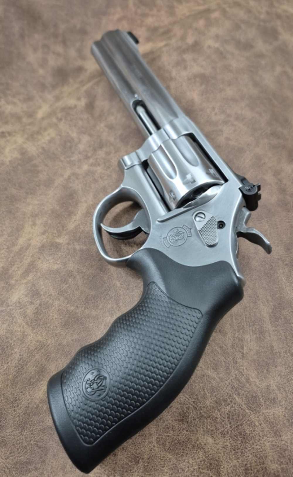 NIB SMITH & WESSON MODEL 648-2 22MAG 6" CASE-img-7