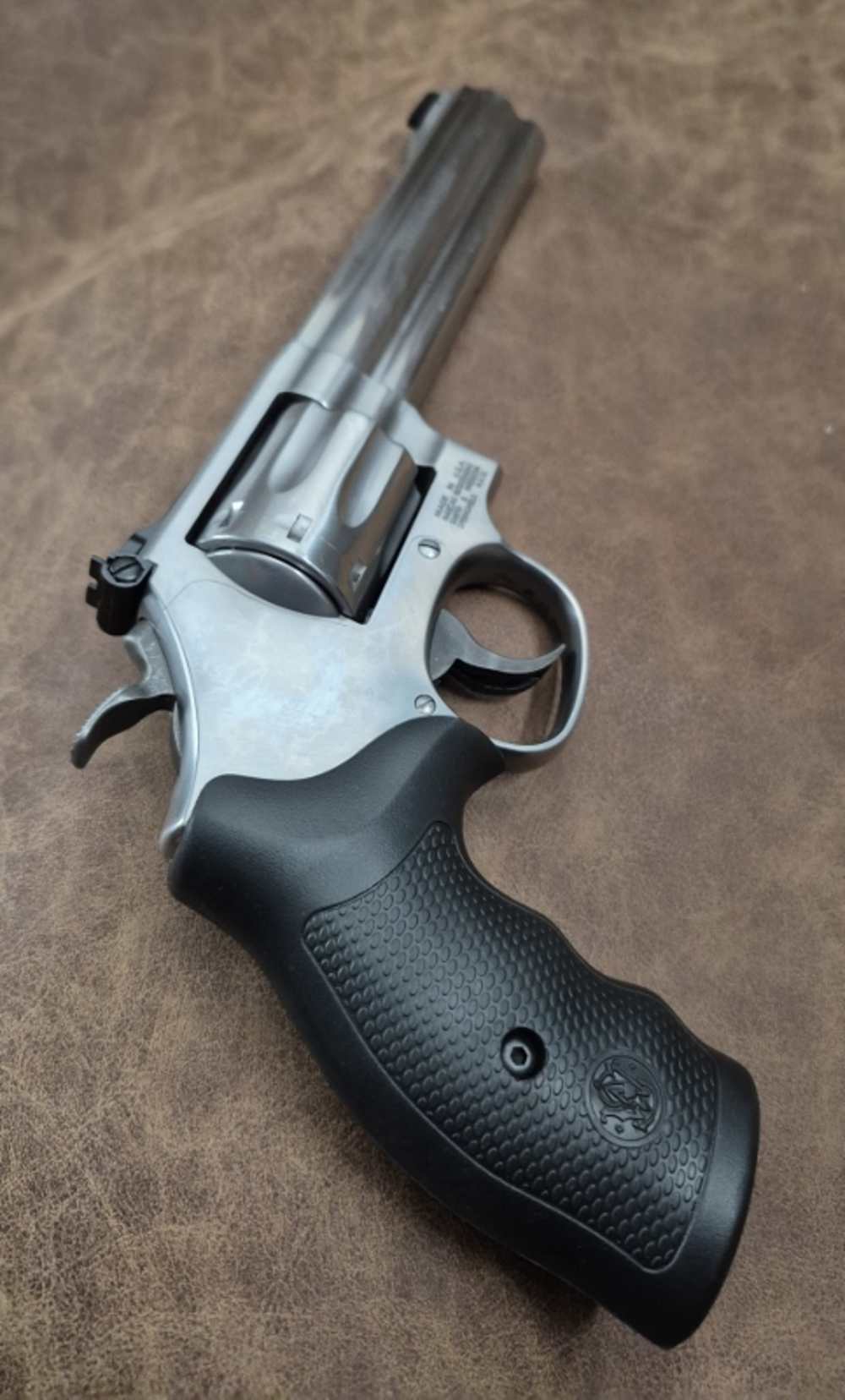 NIB SMITH & WESSON MODEL 648-2 22MAG 6" CASE-img-6