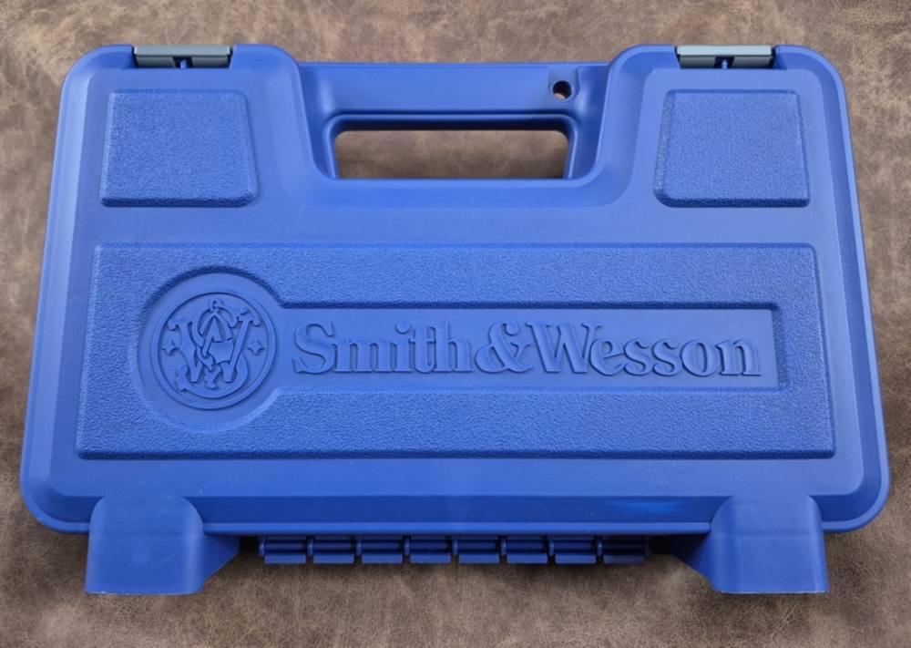 NIB SMITH & WESSON MODEL 617-6 22LR 4" CASE-img-11
