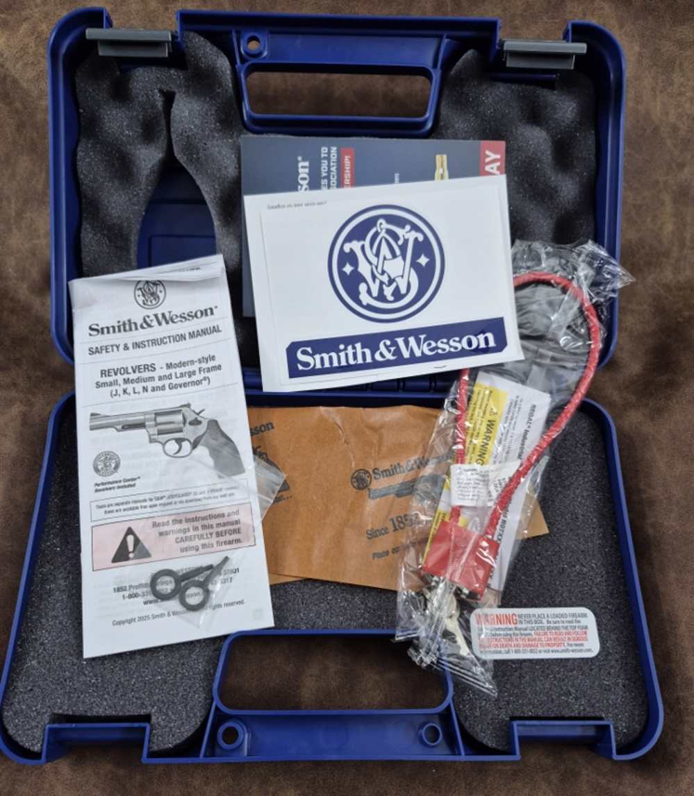 NIB SMITH & WESSON MODEL 617-6 22LR 4" CASE-img-13