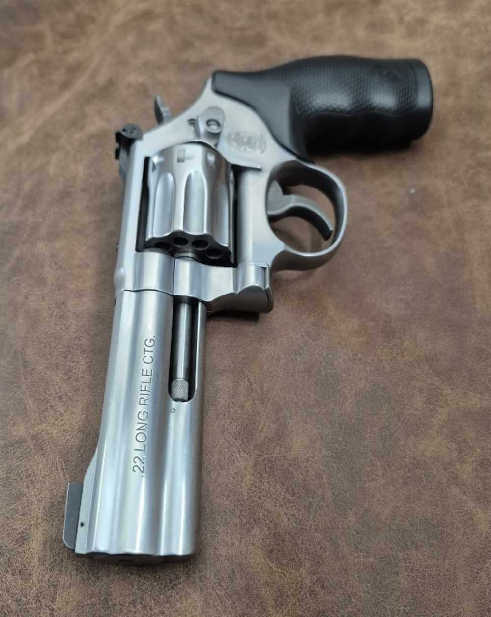 NIB SMITH & WESSON MODEL 617-6 22LR 4" CASE-img-8
