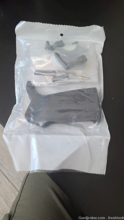 Spike's Tactical Mil-Spec AR15 Lower Receiver Parts Kit LPK SLPK101-img-2