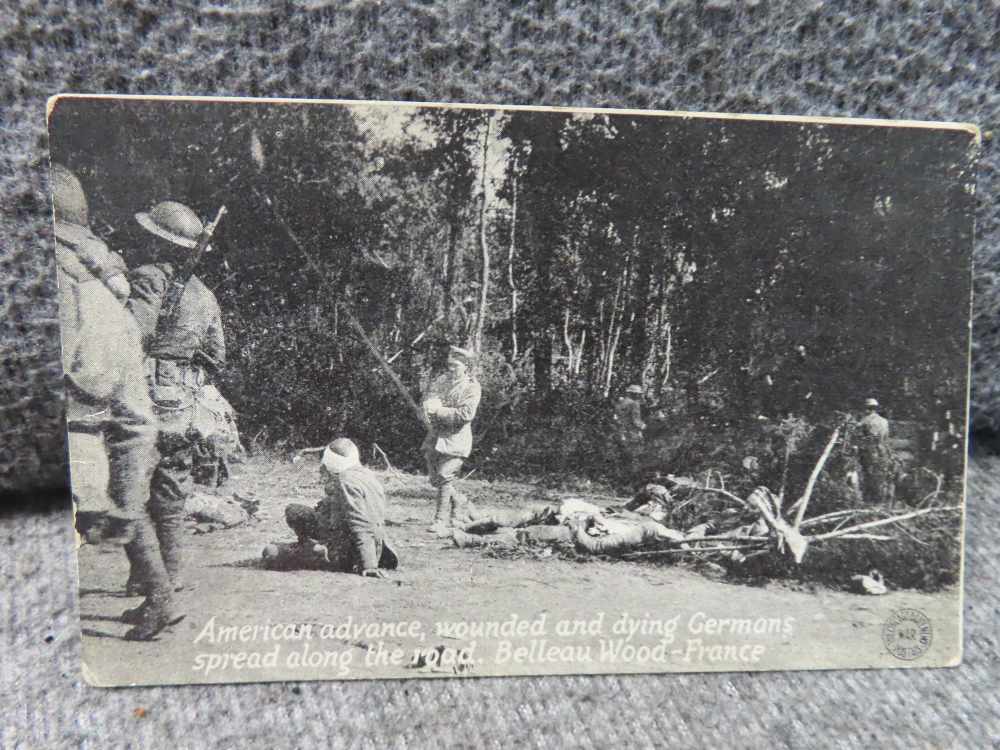 10-ORIGINAL BLACK & WHITE WWI POSTCARDS OF AMERICANS FIGHTING IN FRANCE-img-9