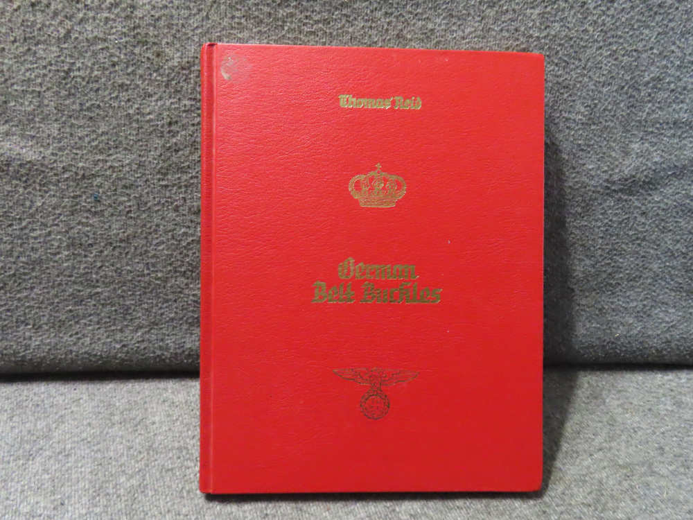SIGNED AND NUMBERED BOOK-GERMAN BELT BUCKLES BY THOMAS REID-img-0