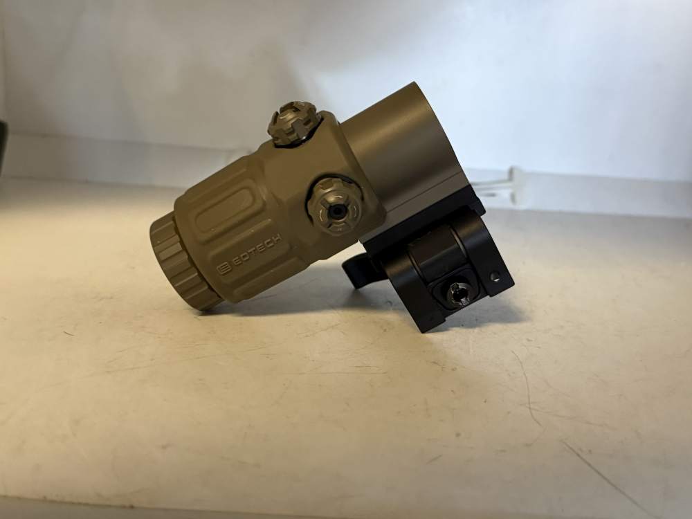 EOTech G33 3X Magnifier FDE-img-2