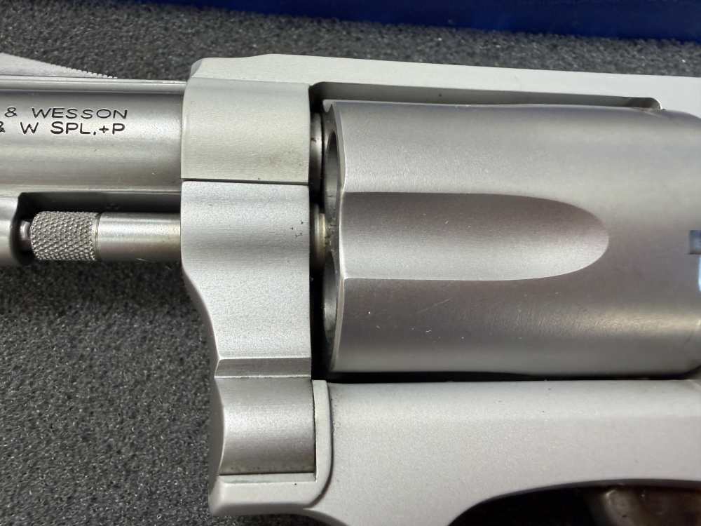 Smith & Wesson Model 637-2 Air-Weight Revolver in .38 Spl +P - Great CCW-img-8
