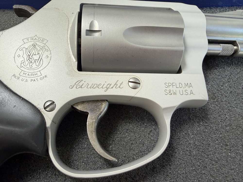 Smith & Wesson Model 637-2 Air-Weight Revolver in .38 Spl +P - Great CCW-img-2