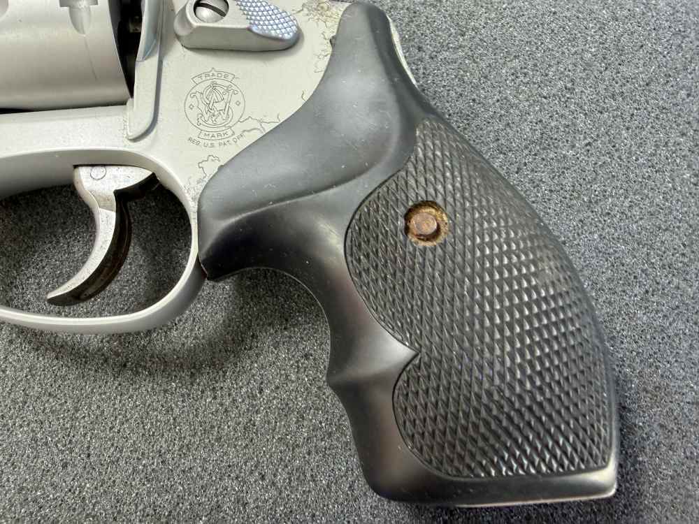 Smith & Wesson Model 637-2 Air-Weight Revolver in .38 Spl +P - Great CCW-img-10