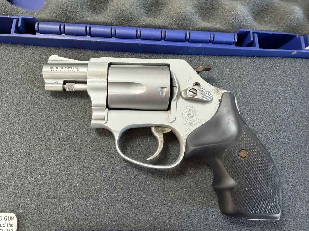 Smith & Wesson Model 637-2 Air-Weight Revolver in .38 Spl +P - Great CCW-img-0