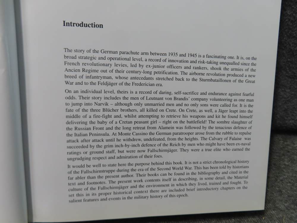 FALLSCHIRMJAGER-GREAT REFERENCE BY THOMAS McGUIRL AND UWE FEIST-img-3
