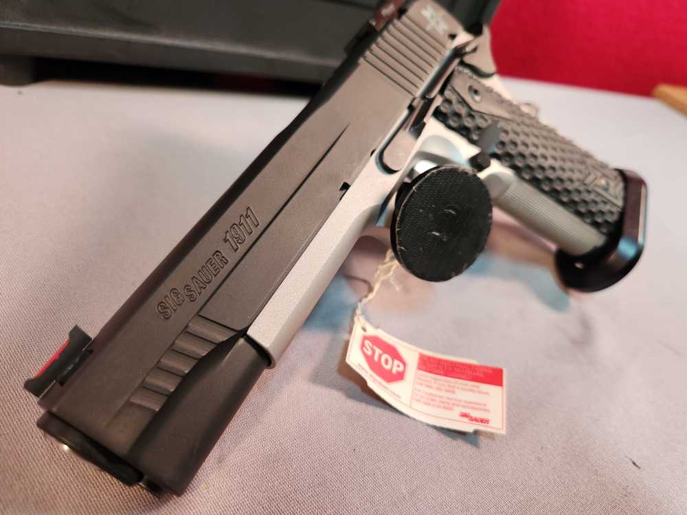 SIG SAUER 1911 MAX MICHEL 45ACP USED! PENNY AUCTION!-img-3