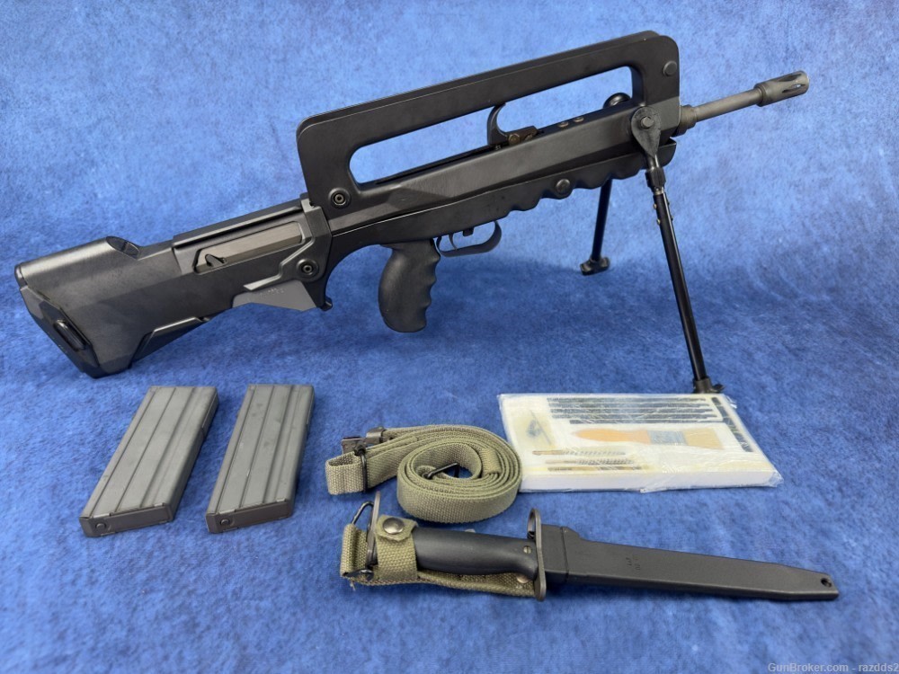 Excellent Pre-ban Famas semi auto with accessories-img-11