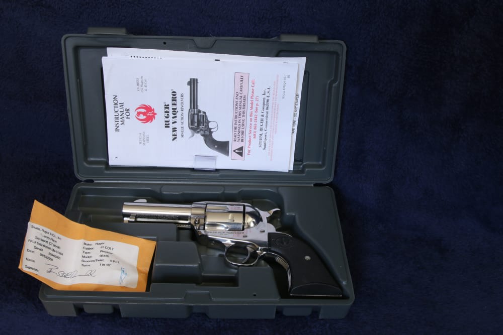 RARE - NEW Un-Fired RUGER NEW VAQUERO .45 LC Revolver HI GLOSS - NO RESERVE-img-0
