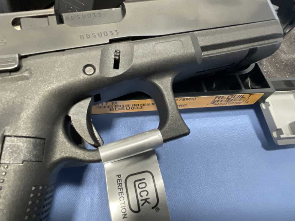 Glock 17M Collector Rare FBI-img-3