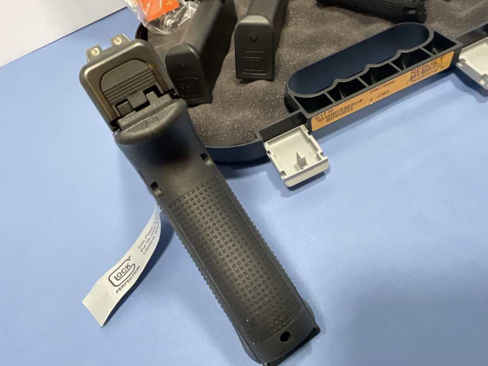 Glock 17M Collector Rare FBI-img-9