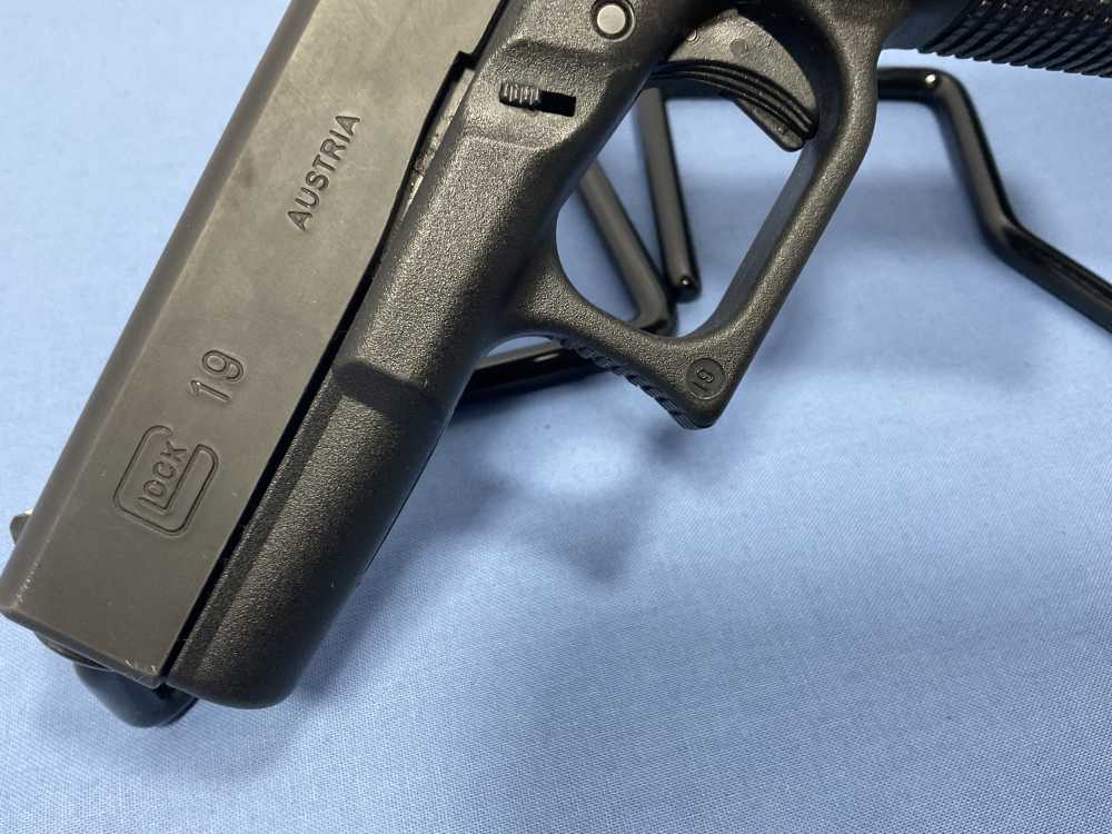 Glock G19 Collector Gen2 Rare-img-17