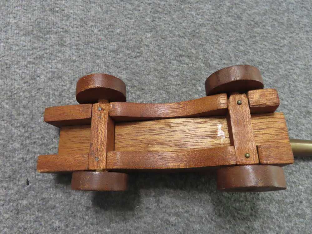VINTAGE BRASS BARREL NAVAL TYPE DISPLAY CANNON ON A NICE ROLLING CARRIAGE-img-7