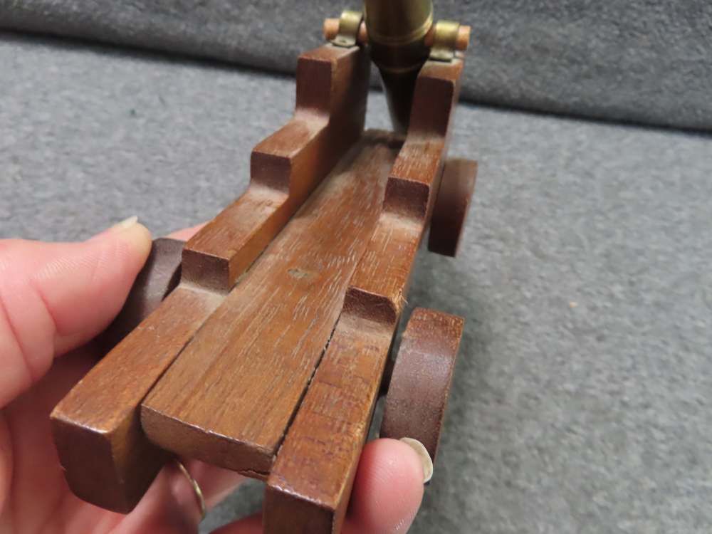VINTAGE BRASS BARREL NAVAL TYPE DISPLAY CANNON ON A NICE ROLLING CARRIAGE-img-9