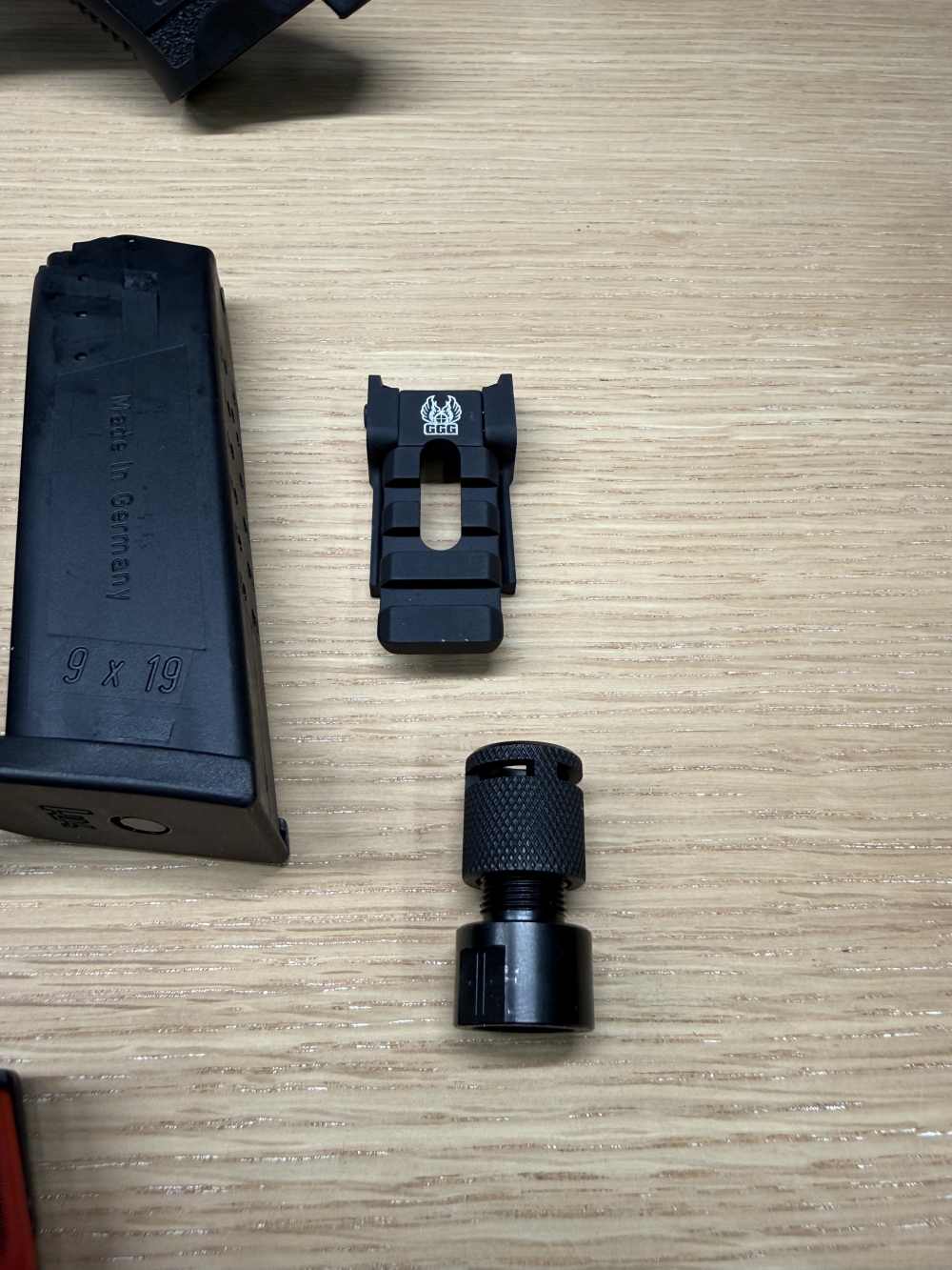 HK USP Tactical V1 9mm 4.86" Threaded, Night Sights, 6 Mags, Optic Adapter-img-9