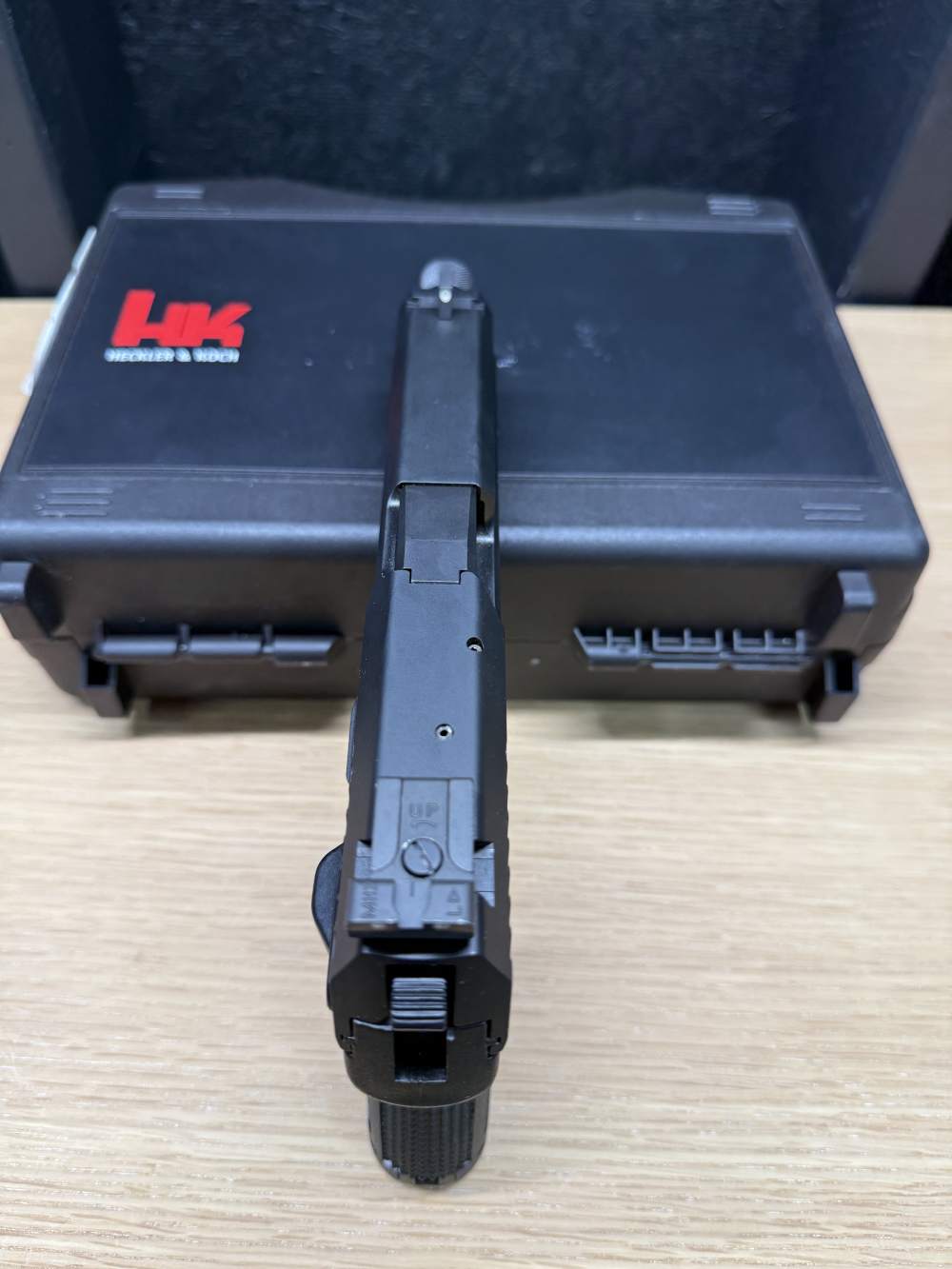 HK USP Tactical V1 9mm 4.86" Threaded, Night Sights, 6 Mags, Optic Adapter-img-7