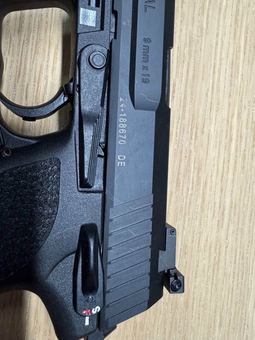 HK USP Tactical V1 9mm 4.86" Threaded, Night Sights, 6 Mags, Optic Adapter-img-4