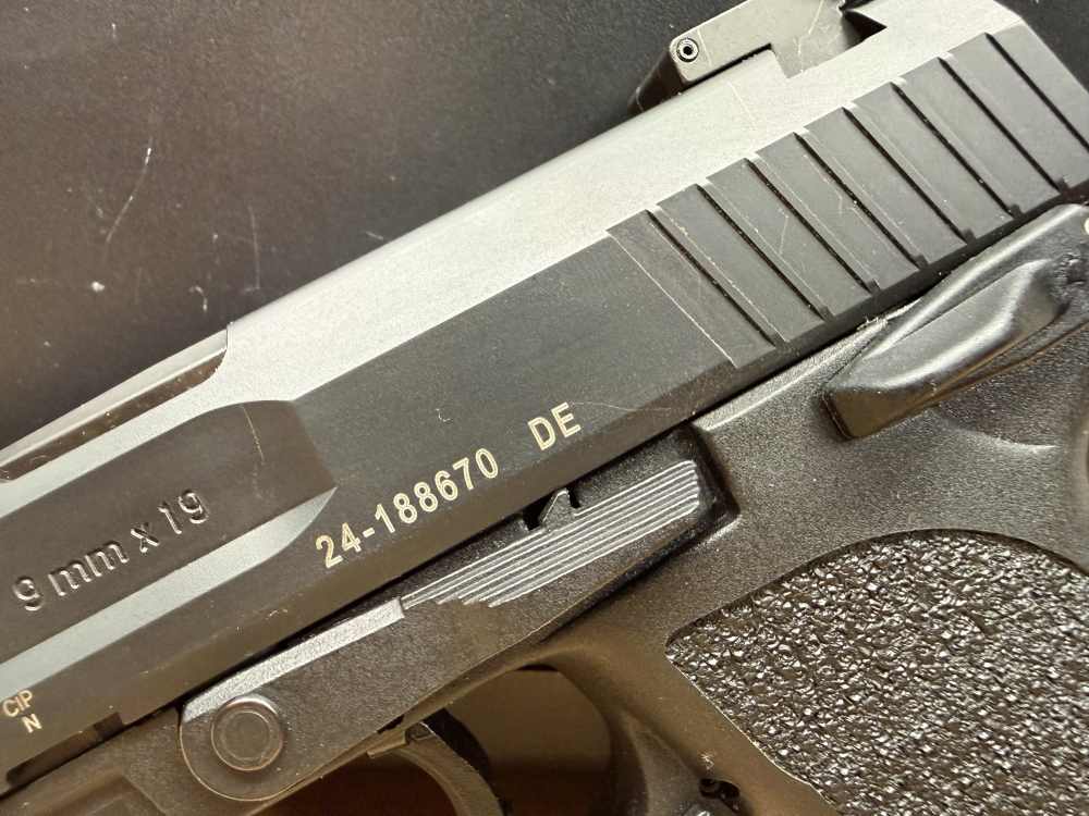 HK USP Tactical V1 9mm 4.86" Threaded, Night Sights, 6 Mags, Optic Adapter-img-11