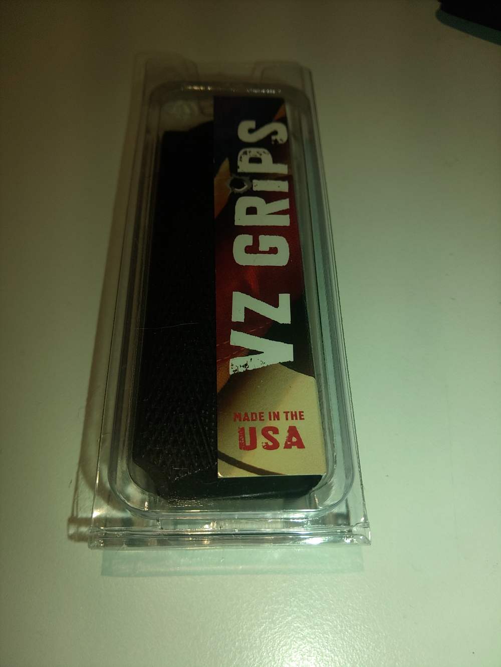 1911 Full-Size VZ Double Diamond Black Beveled Grips-img-2