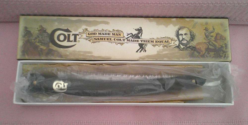 NIB Colt “God Made Man, Samuel Colt Made Them Equal” Straight Edge Razor!-img-18