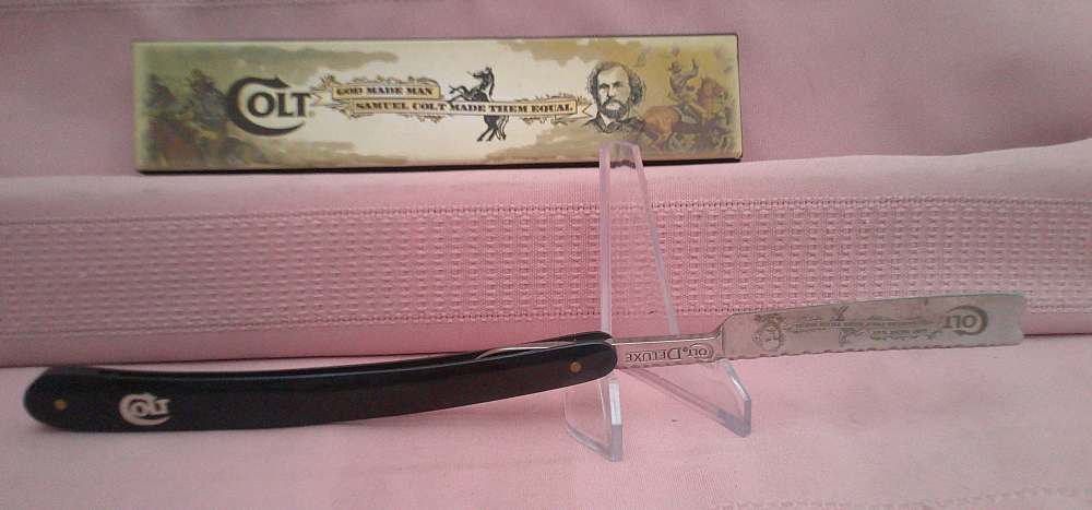 NIB Colt “God Made Man, Samuel Colt Made Them Equal” Straight Edge Razor!-img-3