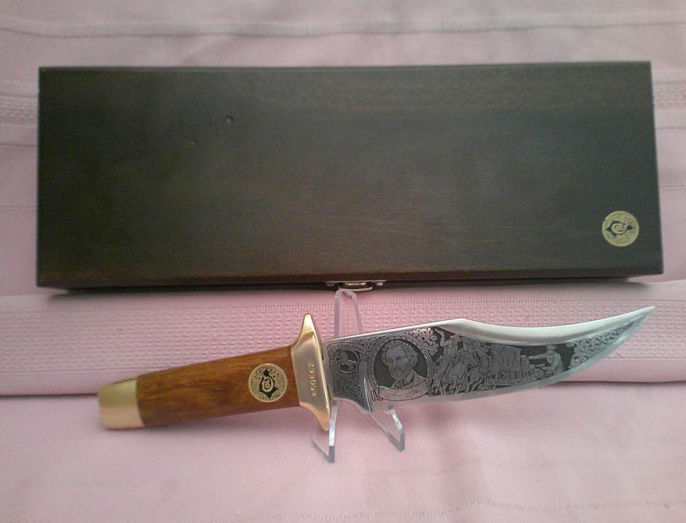 Rare USA MFG COLT Collector Grade 1977 Texas Aurum Etch Bowie Knife #V50662-img-2