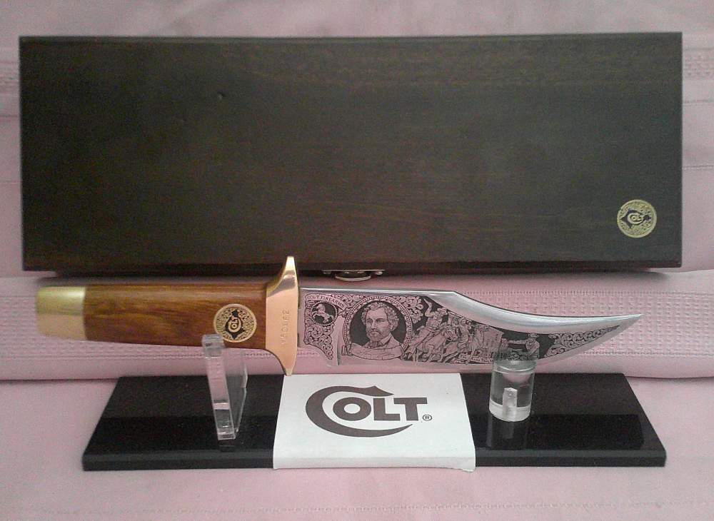 Rare USA MFG COLT Collector Grade 1977 Texas Aurum Etch Bowie Knife #V50662-img-0