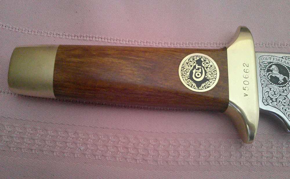 Rare USA MFG COLT Collector Grade 1977 Texas Aurum Etch Bowie Knife #V50662-img-14