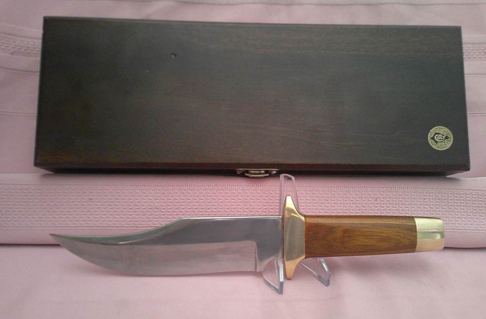 Rare USA MFG COLT Collector Grade 1977 Texas Aurum Etch Bowie Knife #V50662-img-3
