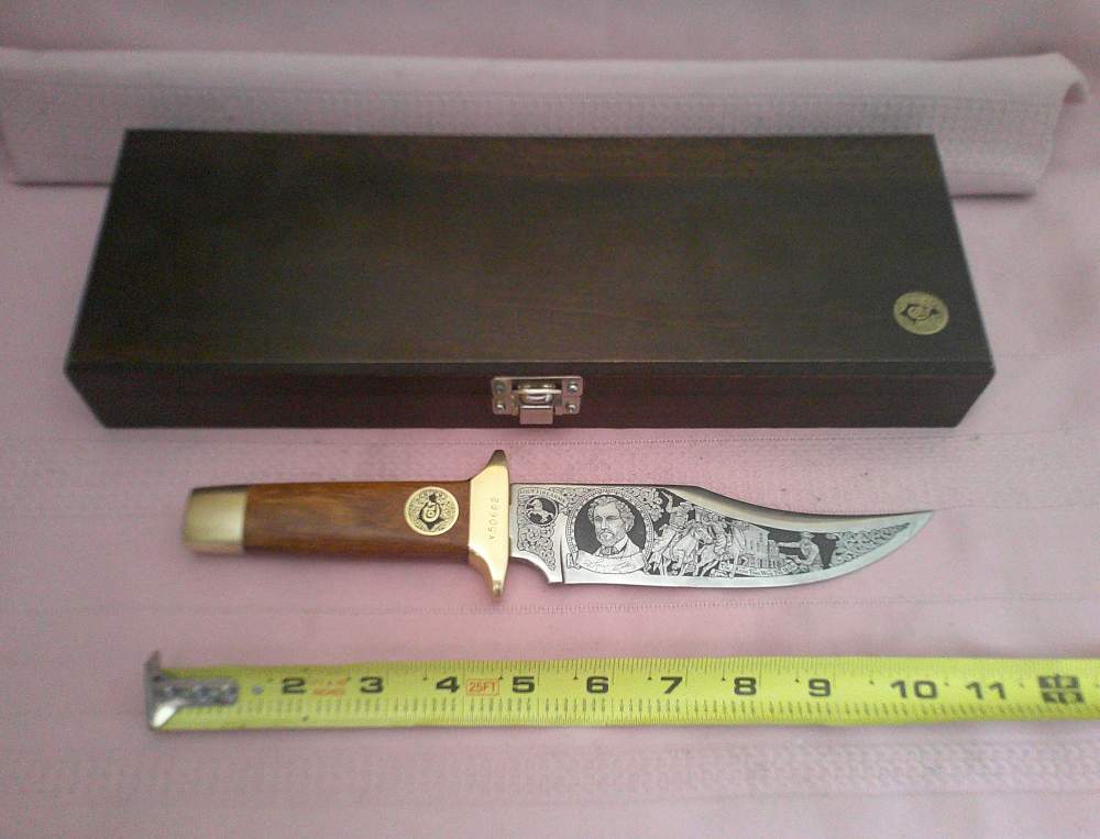 Rare USA MFG COLT Collector Grade 1977 Texas Aurum Etch Bowie Knife #V50662-img-8