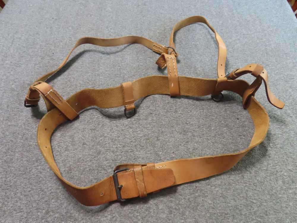 INDO CHINA WAR ERA FRENCH WAIST BELT-Y STRAPS AND EQUIPMENT HANGERS-img-0